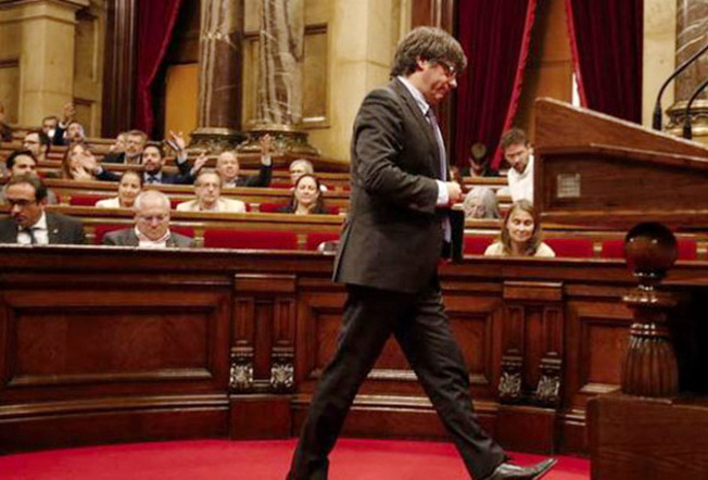 Puigdemont denuncia