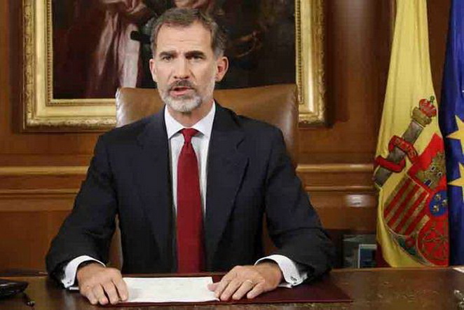 GRA279. MADRID, 03/10/2017.- El Rey Felipe VI dirige un mensaje a los españoles dos días después del referéndum ilegal organizado por la Generalitat sobre la independencia de Cataluña. EFE/Casa de S.M. el Rey/Francisco Gómez