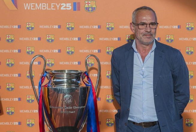 BARCELONA 09 06 2017 Colocacion de un monolito en el Camp Nou con placa conmemorativa del 25 aniversario de la Copa de Europa en Wembley 92 con el Dream Team Julio Alberto FOTO FERRAN SENDRA